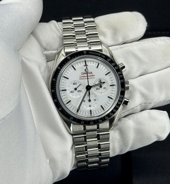 Omega Speedmaster Moonwatch Professional 310.30.42.50.04.001 Image 6